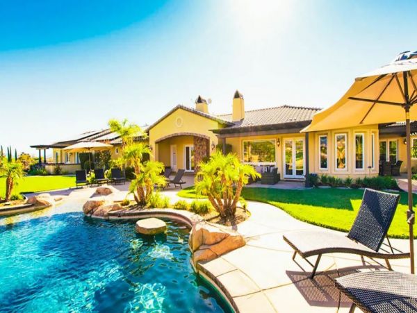 Temecula Luxury Vacation Home With Pool 20 Guests