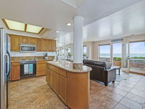 San Diego Beach Communities North Condo 991954