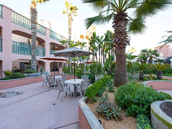 San Diego Beach Communities North Condo 991954