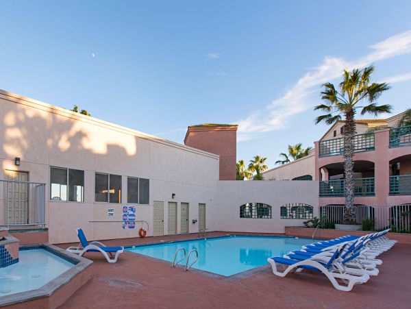 San Diego Beach Communities North Condo 991954