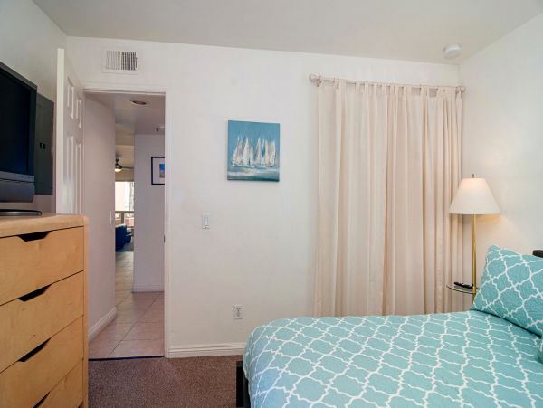 San Diego Beach Communities North Condo 991955