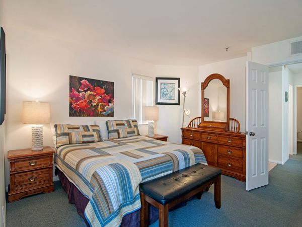 San Diego Beach Communities North Condo 991956