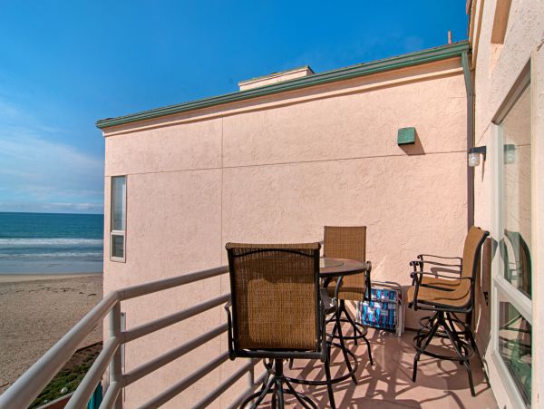 San Diego Beach Communities North Condo 991956
