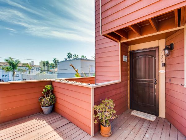 San Diego Beach Communities North Condo 991958