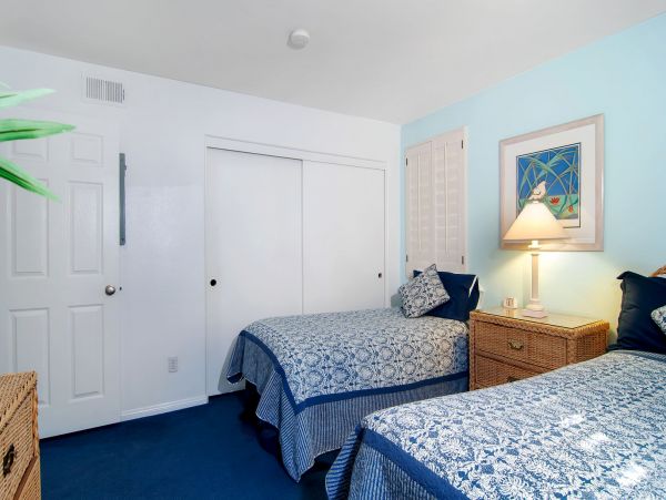 San Diego Beach Communities North Condo 991963