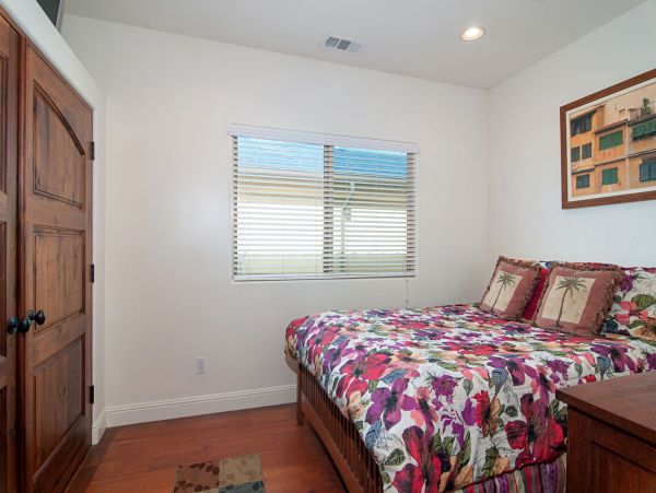 San Diego Beach Communities North Home 991966