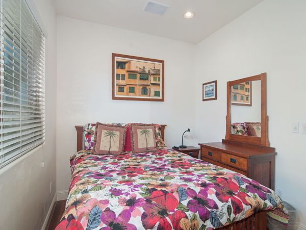 San Diego Beach Communities North Home 991966