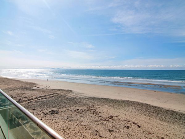 San Diego Beach Communities North Home 991966