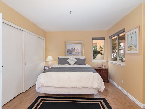 San Diego Beach Communities North Condo 991968
