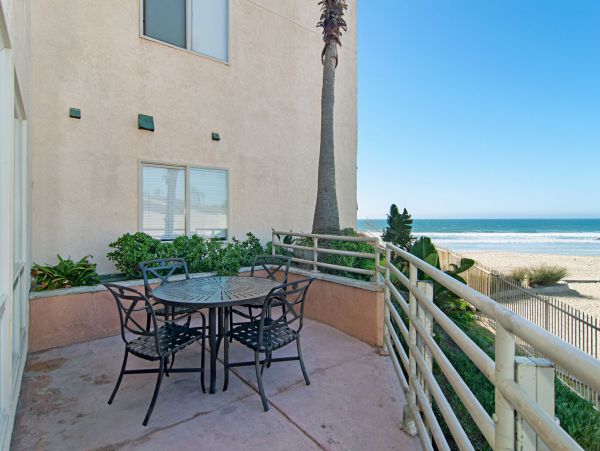San Diego Beach Communities North Condo 991968