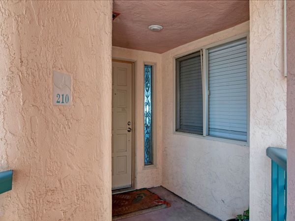 San Diego Beach Communities North Condo 991970