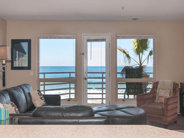 San Diego Beach Communities North Condo 991970