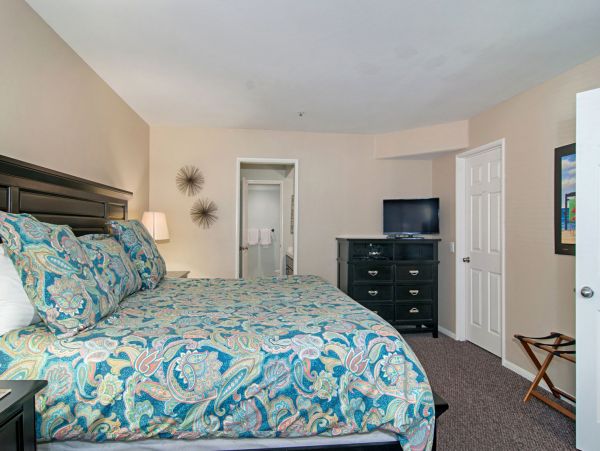 San Diego Beach Communities North Condo 991970