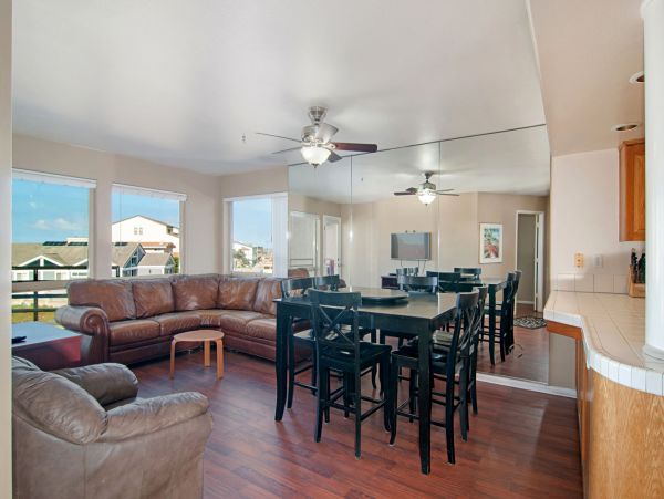 San Diego Beach Communities North Condo 991972