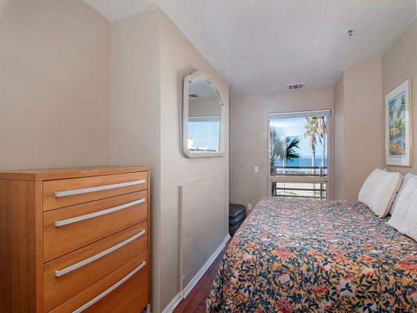 San Diego Beach Communities North Condo 991972