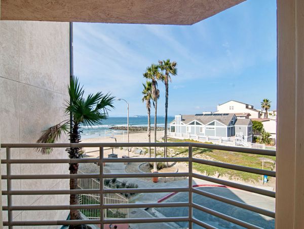 San Diego Beach Communities North Condo 991972