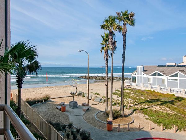 San Diego Beach Communities North Condo 991972