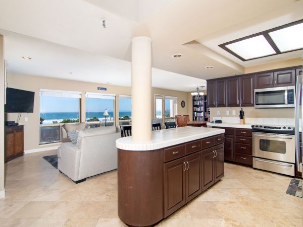 San Diego Beach Communities North Condo 991974