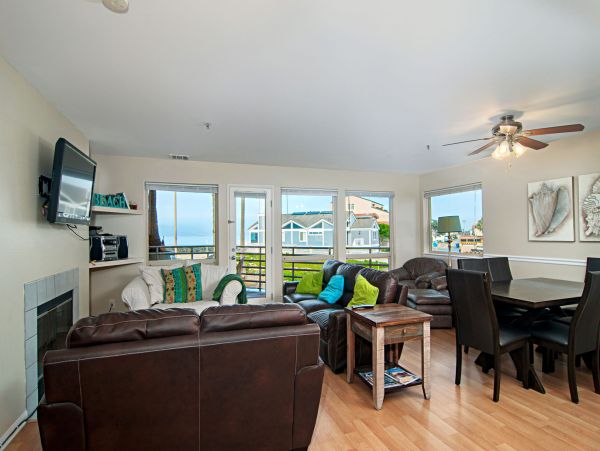 San Diego Beach Communities North Condo 991976