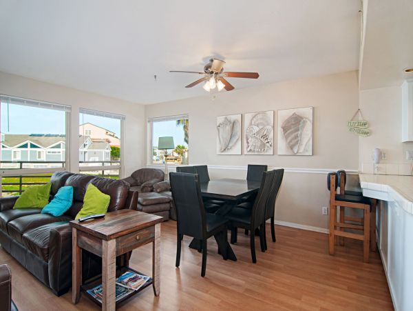 San Diego Beach Communities North Condo 991976
