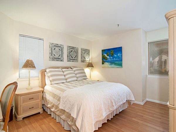 San Diego Beach Communities North Condo 991976