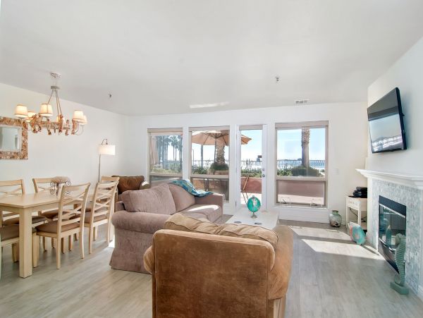 San Diego Beach Communities North Condo 991977
