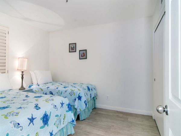 San Diego Beach Communities North Condo 991977