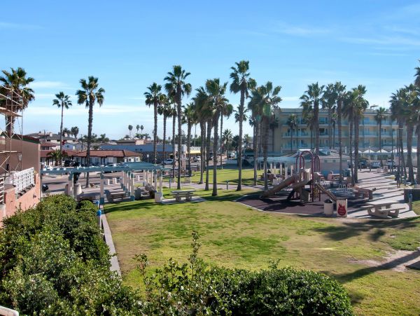 San Diego Beach Communities North Condo 991977
