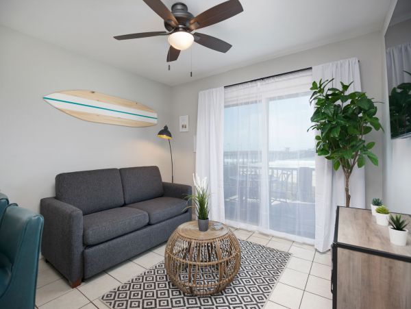 San Diego Beach Communities North Condo 991978