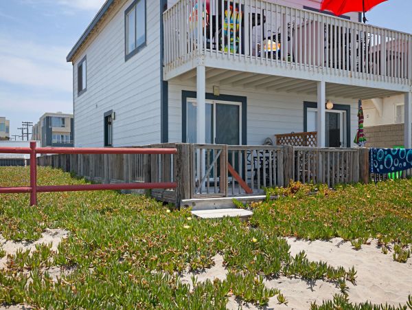 San Diego Beach Communities North Condo 991978