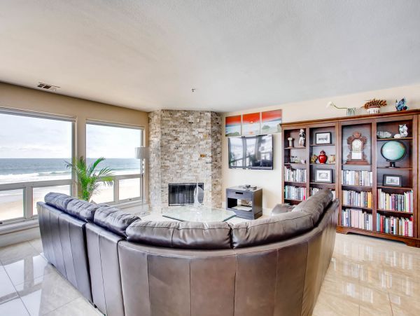 San Diego Beach Communities North Condo 991980