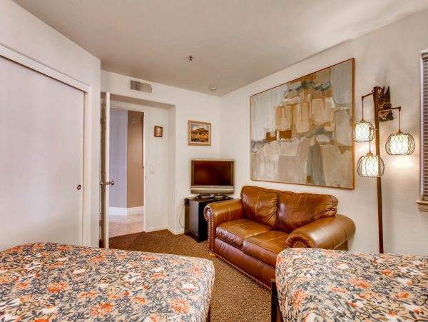 San Diego Beach Communities North Condo 991980