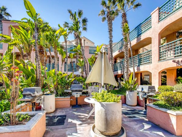 San Diego Beach Communities North Condo 991980