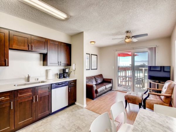 San Diego Beach Communities North Condo 991981