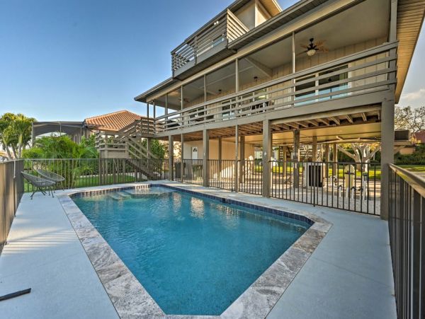 Marco Island Two Bedrooms Plus Den Pool Home Canal Views