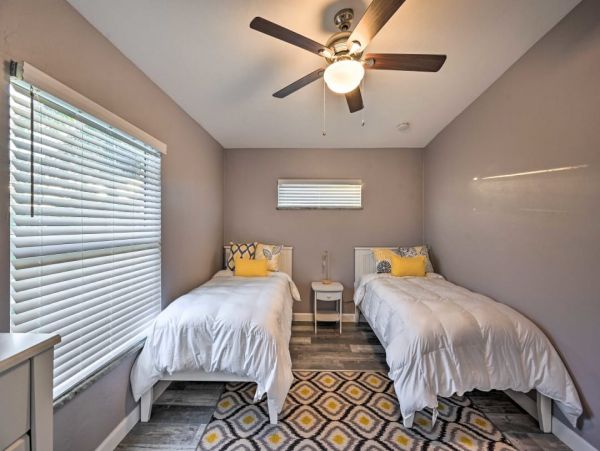 Marco Island Two Bedrooms Plus Den Pool Home Canal Views