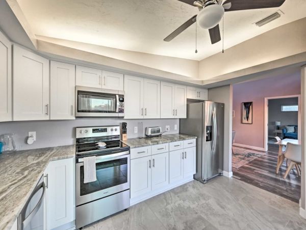 Marco Island Two Bedrooms Plus Den Pool Home Canal Views