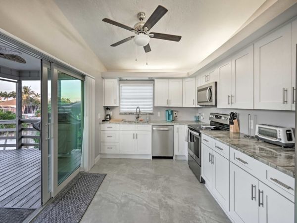 Marco Island Two Bedrooms Plus Den Pool Home Canal Views