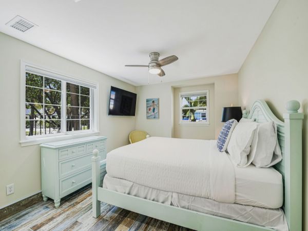 Nearly Beachfront Three Bedroom Rental Home in Siesta Key