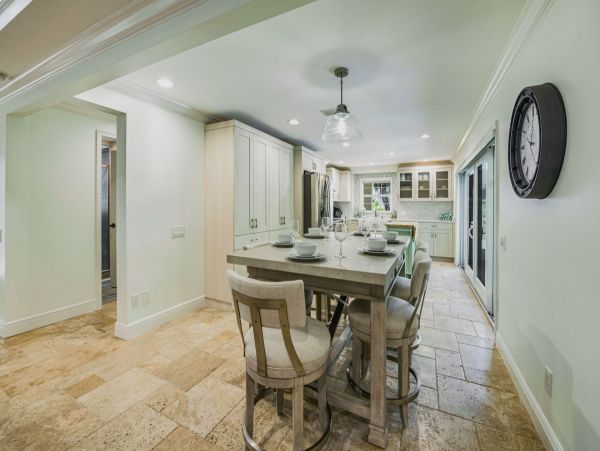 Nearly Beachfront Three Bedroom Rental Home in Siesta Key