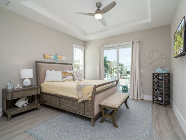 Fort Myers Beach Luxury Waterfront Home  5-Bedroom Vacation Rental with Pool & Gulf Views