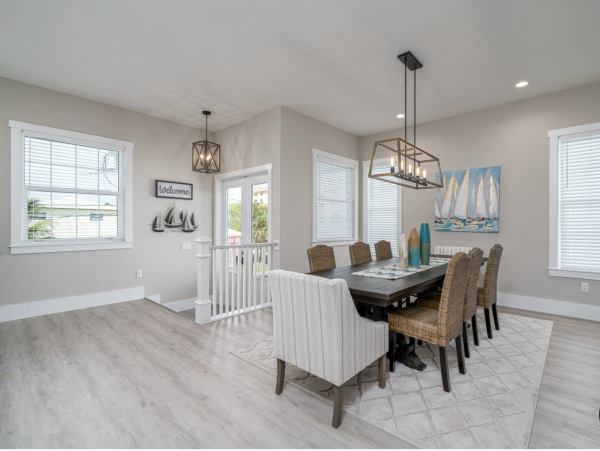 Fort Myers Beach Luxury Waterfront Home  5-Bedroom Vacation Rental with Pool & Gulf Views