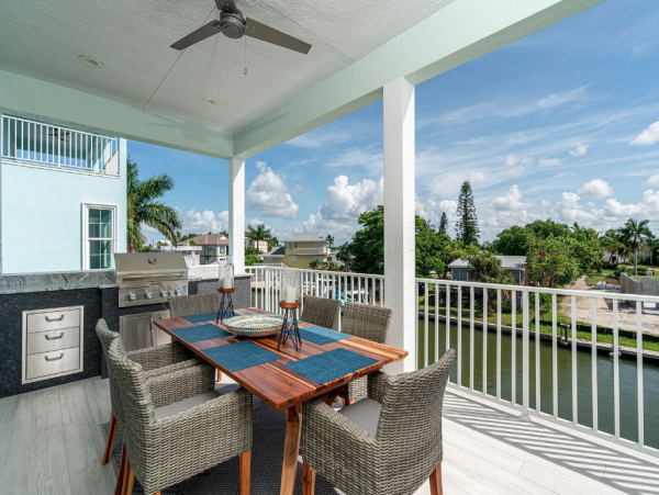 Fort Myers Beach Luxury Waterfront Home  5-Bedroom Vacation Rental with Pool & Gulf Views