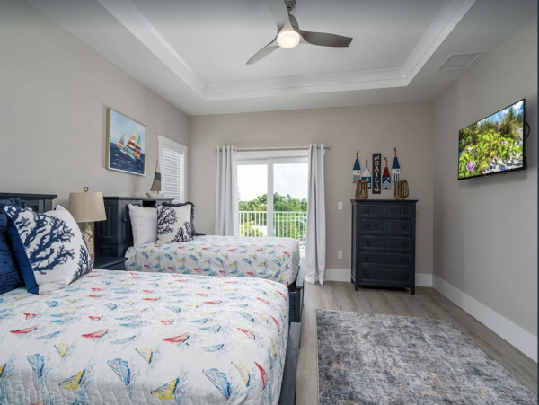 Fort Myers Beach Luxury Waterfront Home  5-Bedroom Vacation Rental with Pool & Gulf Views