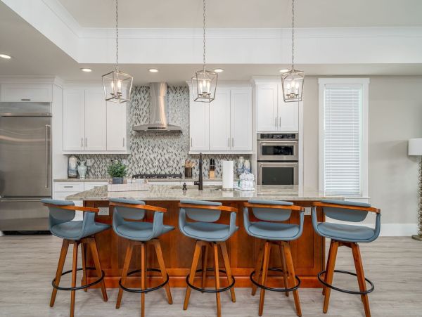 Fort Myers Beach Luxury Waterfront Home  5-Bedroom Vacation Rental with Pool & Gulf Views