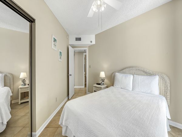 Orange Beach Stunning Gulf-front Three Bedroom Vacation Rental