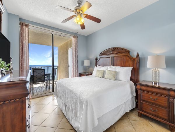 Orange Beach Stunning Gulf-front Three Bedroom Vacation Rental