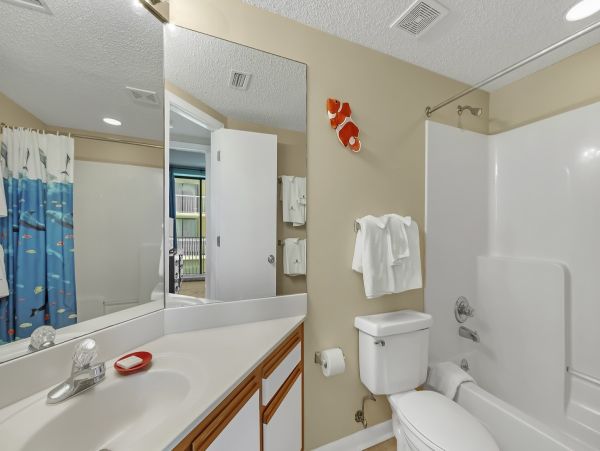 Orange Beach Stunning Gulf-front Three Bedroom Vacation Rental