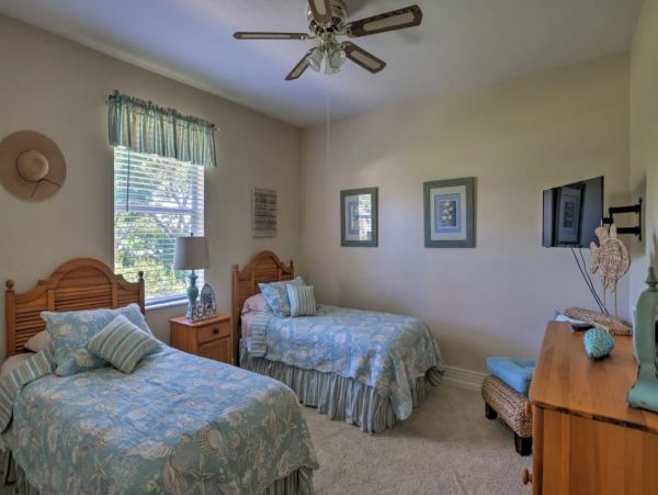 Marco Island Vacation Home With Pool & Spa Sleeps 8 Guests