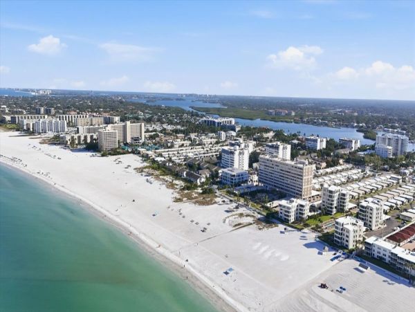 Siesta Key Gulf Front Condo – 2 Bedroom Vacation Rental